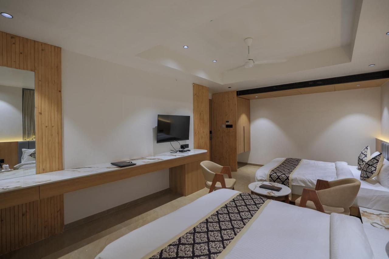 Hotel Aditya Mansingh Inn Сомнатх Экстерьер фото